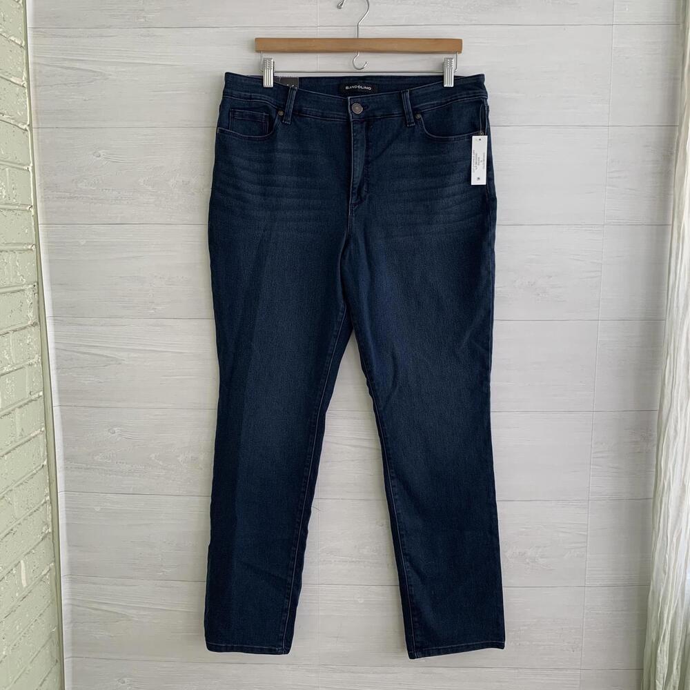 NWT Bandolino - Dark wash stretch Amy straight leg jeans, sz 16